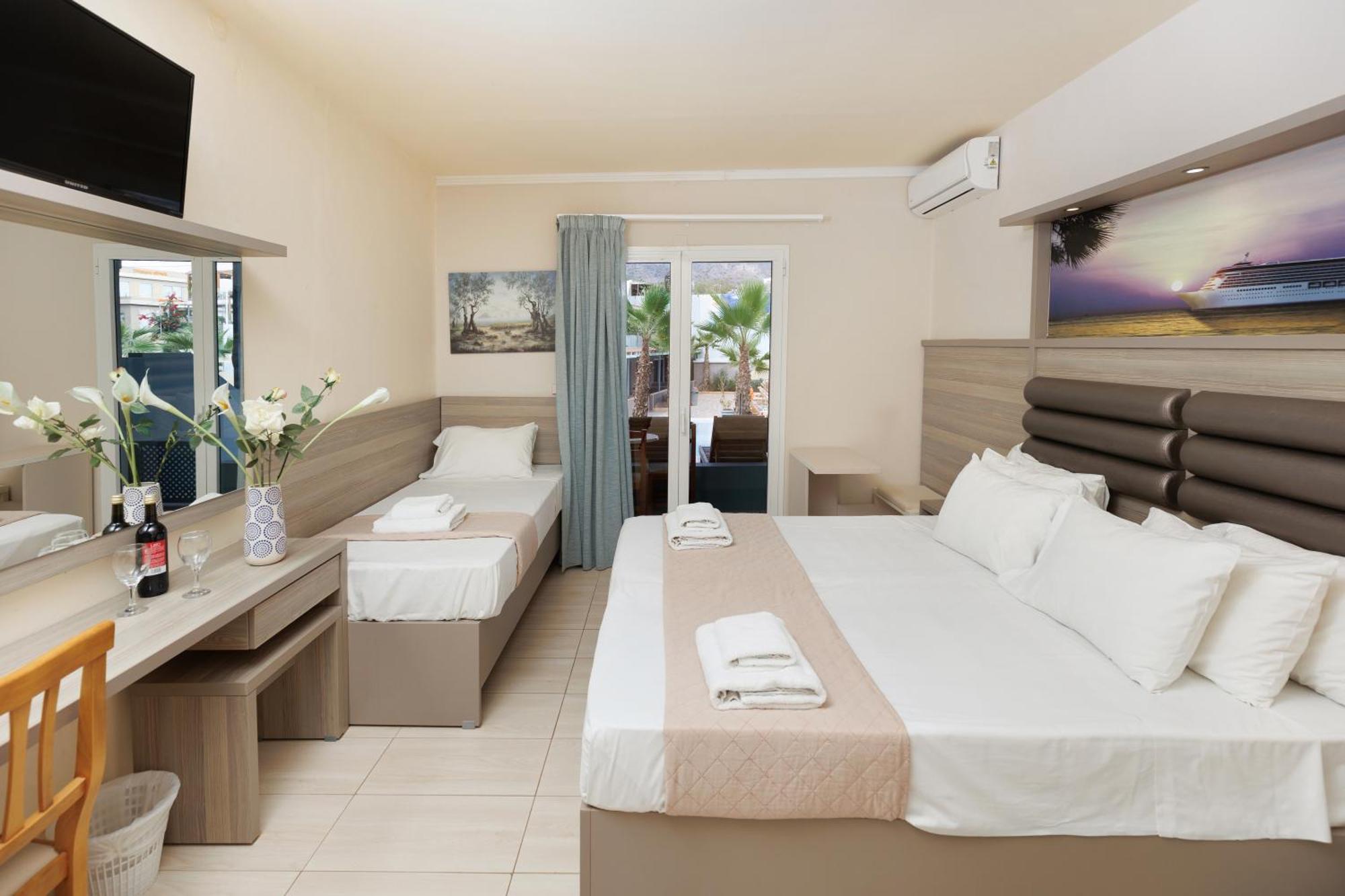 Sunbay Hotel Hersonissos  Exterior photo